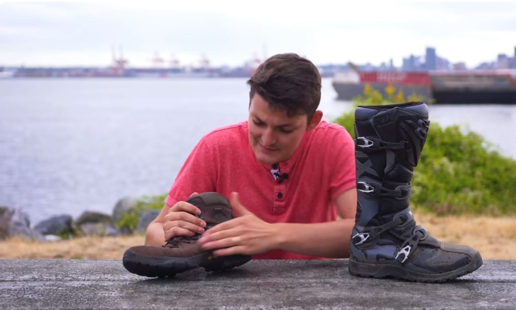 Beginner Motorcycle Riding Gear: What to Buy First