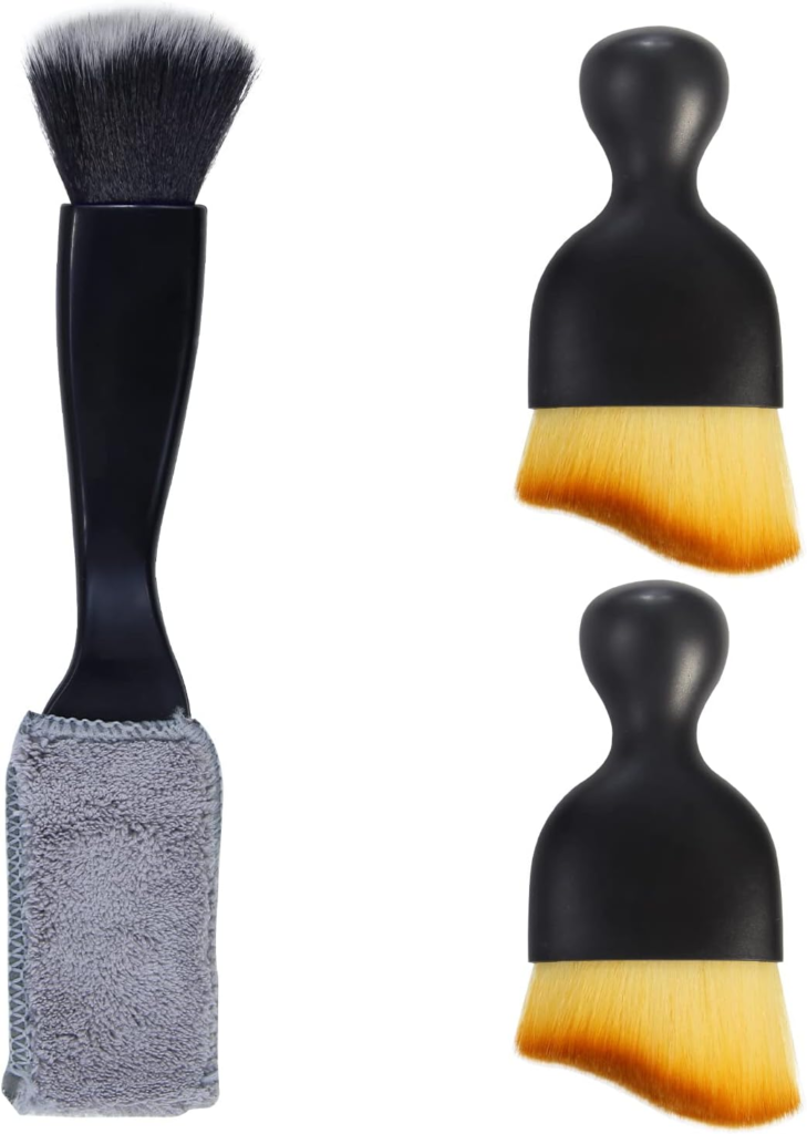 5. Yungeln 3 PCS Car Interior Detail Dust Brush