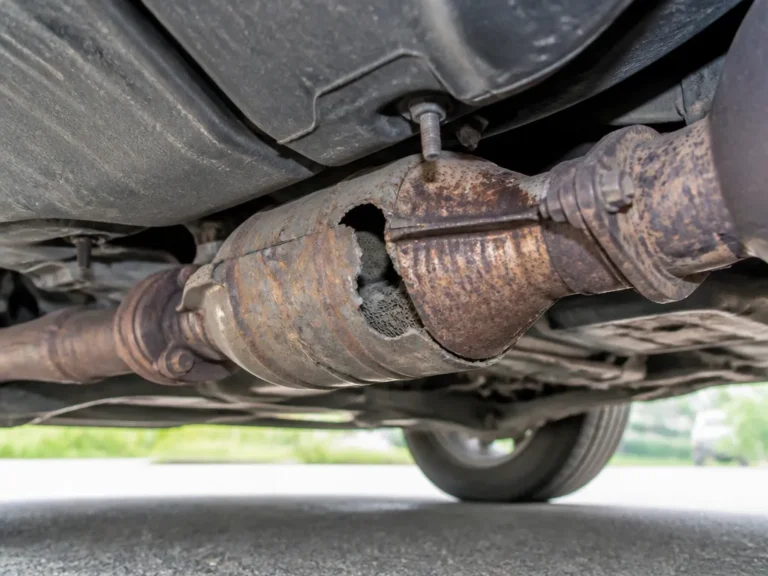 can a bad catalytic converter cause overheating?