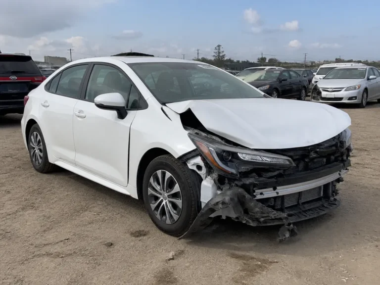 can a dealership sell a salvage car?