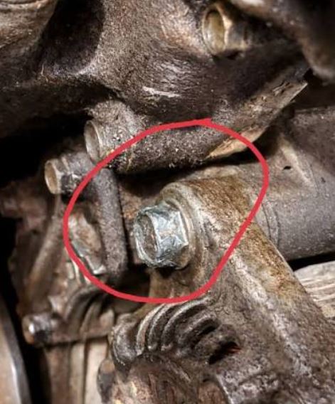 How to Extract an Engine or Alternator Bolt That Hits the Radiator Housing